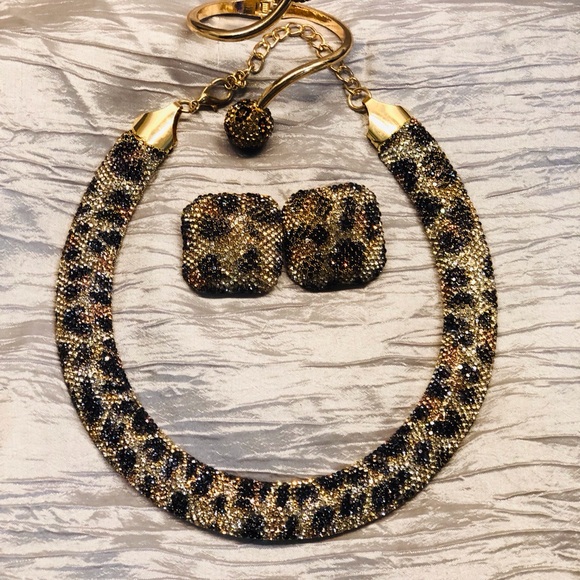 Leopard Print Bling Gold and Black Jewelry Set - Picture 4 of 14